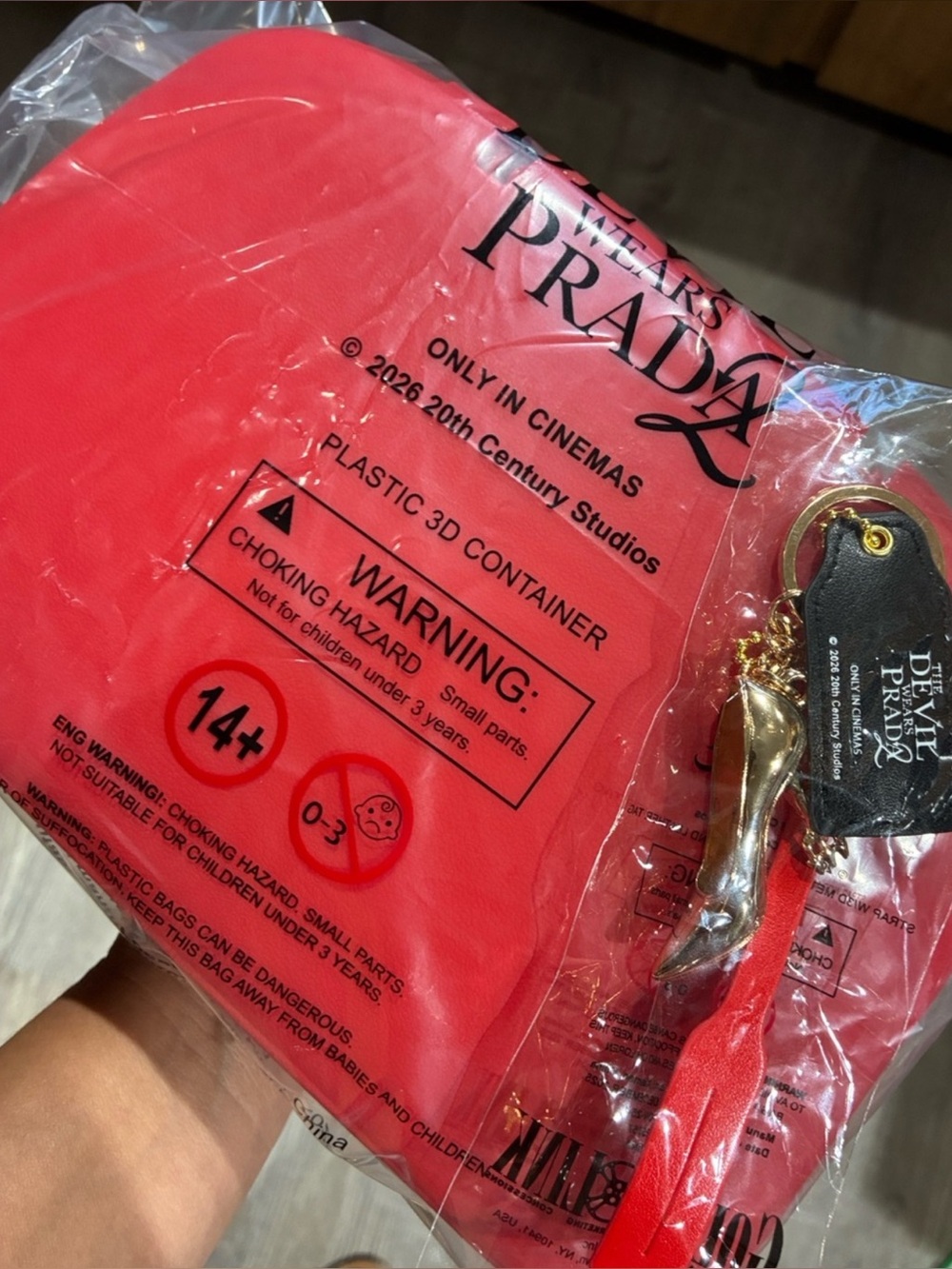 The Devil wears Prada2 Handbag-Popcorn  Bucket w/ Charm,Plush Blanket & FreeGift - Picture 11 of 16